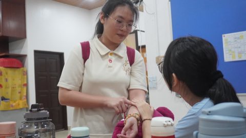 第十届青少年佛学生活营《丢丢的脚印》 照片 1419