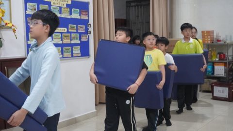 第十届青少年佛学生活营《丢丢的脚印》 照片 1588