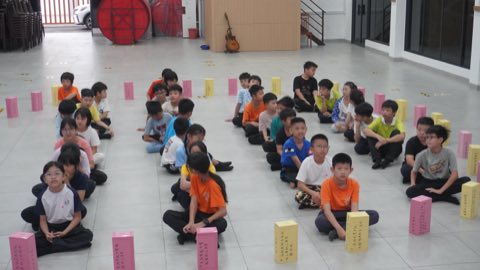 第十届青少年佛学生活营《丢丢的脚印》 照片 1593