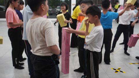 第十届青少年佛学生活营《丢丢的脚印》 照片 1608