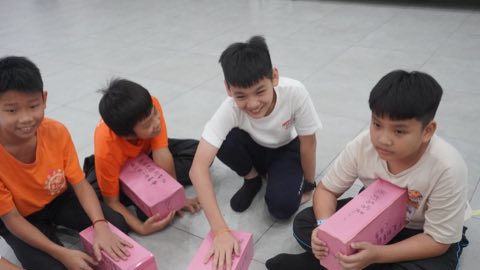 第十届青少年佛学生活营《丢丢的脚印》 照片 1616