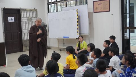 第十届青少年佛学生活营《丢丢的脚印》 照片 1637