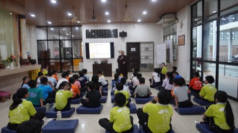 第十届青少年佛学生活营《丢丢的脚印》 精选 3