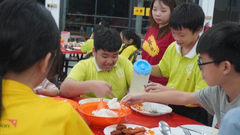 第十届青少年佛学生活营《丢丢的脚印》 照片 1650