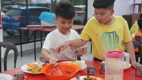 第十届青少年佛学生活营《丢丢的脚印》 照片 1657