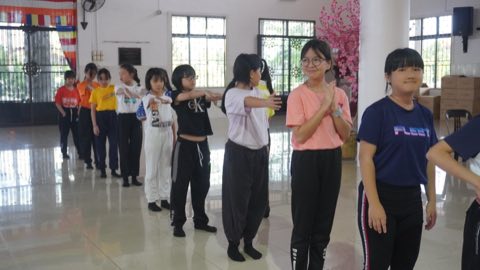 第十届青少年佛学生活营《丢丢的脚印》 照片 1681