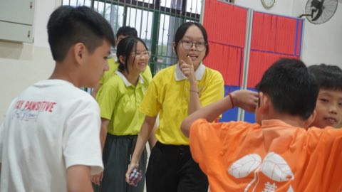 第十届青少年佛学生活营《丢丢的脚印》 照片 1701