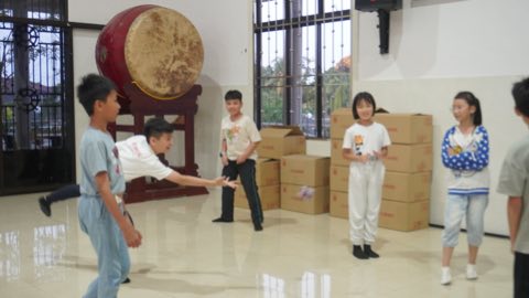 第十届青少年佛学生活营《丢丢的脚印》 照片 1709