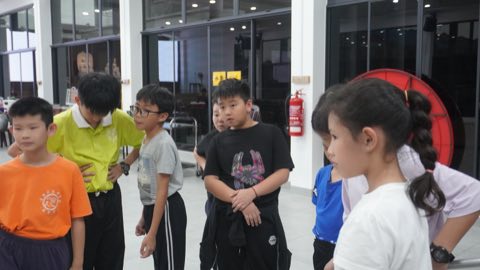 第十届青少年佛学生活营《丢丢的脚印》 照片 1737