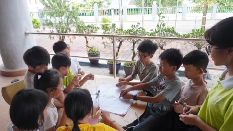 第十届青少年佛学生活营《丢丢的脚印》 照片 1760