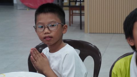 第十届青少年佛学生活营《丢丢的脚印》 照片 1800
