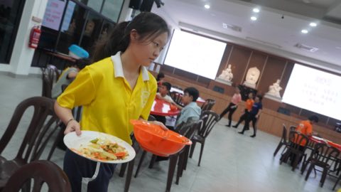 第十届青少年佛学生活营《丢丢的脚印》 照片 1809