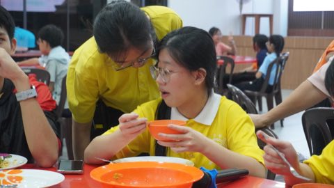 第十届青少年佛学生活营《丢丢的脚印》 照片 1813