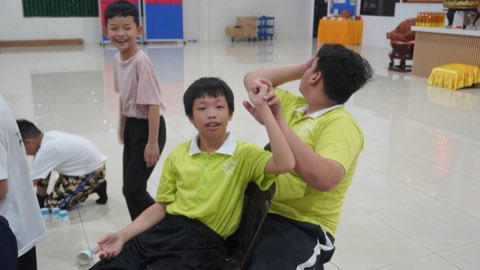 第十届青少年佛学生活营《丢丢的脚印》 照片 1843