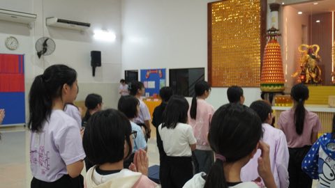 第十届青少年佛学生活营《丢丢的脚印》 照片 1914