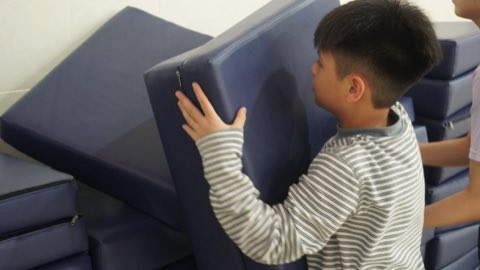 第十届青少年佛学生活营《丢丢的脚印》 照片 2026