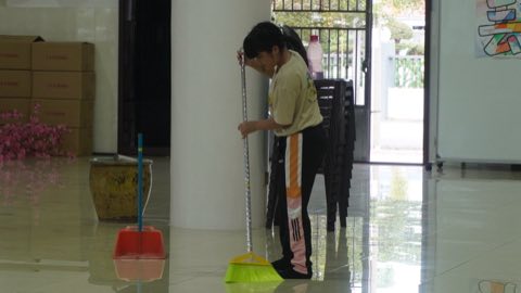 第十届青少年佛学生活营《丢丢的脚印》 照片 2027