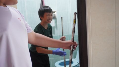 第十届青少年佛学生活营《丢丢的脚印》 照片 2051
