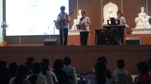 第十届青少年佛学生活营《丢丢的脚印》 照片 2081