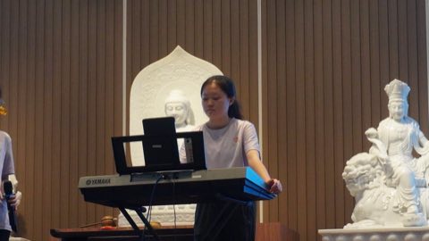 第十届青少年佛学生活营《丢丢的脚印》 照片 2085