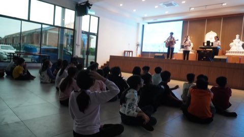 第十届青少年佛学生活营《丢丢的脚印》 照片 2088