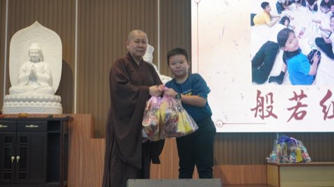 第十届青少年佛学生活营《丢丢的脚印》 照片 2089