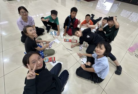 第十届青少年佛学生活营《丢丢的脚印》 照片 2100