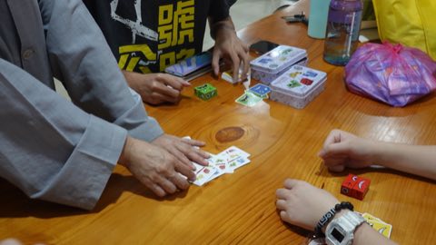 第十届青少年佛学生活营《丢丢的脚印》 照片 2102