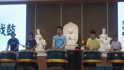 第十届青少年佛学生活营《丢丢的脚印》 照片 2132
