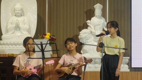 第十届青少年佛学生活营《丢丢的脚印》 照片 2142