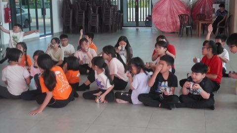 第十届青少年佛学生活营《丢丢的脚印》 照片 2155
