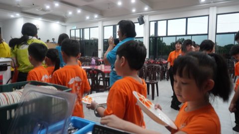 第十届青少年佛学生活营《丢丢的脚印》 照片 2159