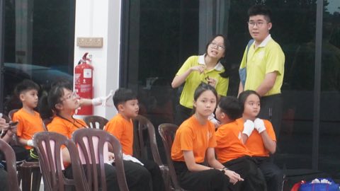 第十届青少年佛学生活营《丢丢的脚印》 照片 2168