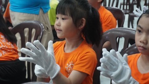 第十届青少年佛学生活营《丢丢的脚印》 照片 2180
