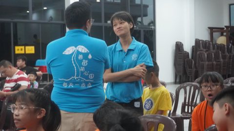 第十届青少年佛学生活营《丢丢的脚印》 照片 2184