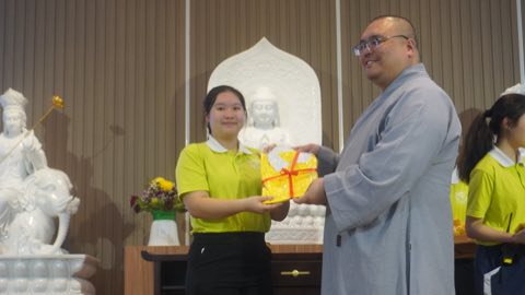 第十届青少年佛学生活营《丢丢的脚印》 照片 2226