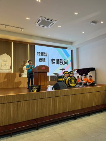 法师领众共修 照片 11