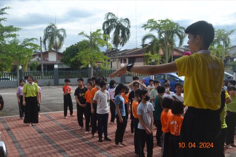 小学佛学营 照片 300