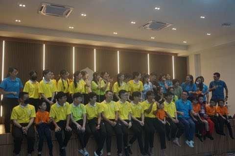 小学佛学营 照片 400