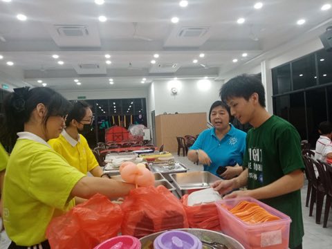 青少年佛学班中秋呈献晚会 照片 34