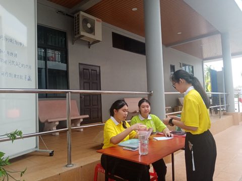 青少年佛学班中秋呈献晚会 照片 51