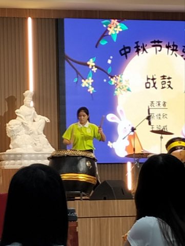 青少年佛学班中秋呈献晚会 照片 78