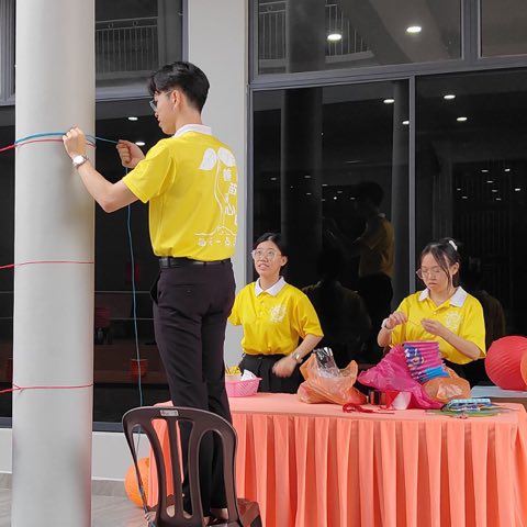 青少年佛学班中秋呈献晚会 照片 143