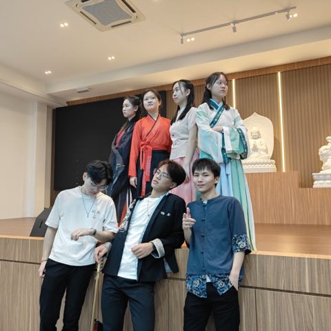 青少年佛学班中秋呈献晚会 照片 151