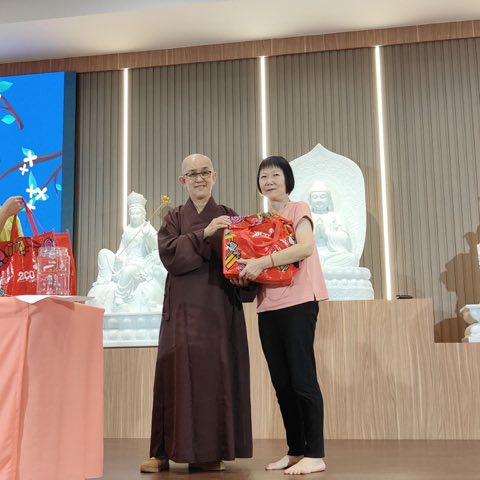 青少年佛学班中秋呈献晚会 照片 166