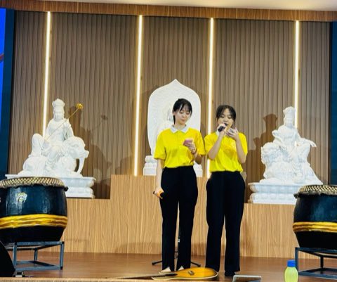 青少年佛学班中秋呈献晚会 照片 181