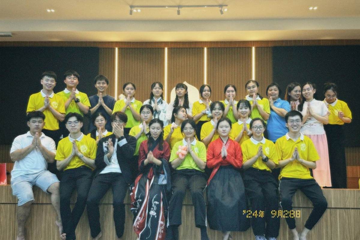 青少年佛学班呈献晚会